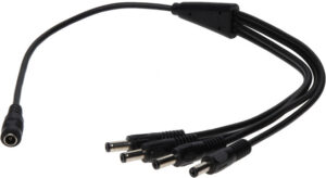 Rozgałęźnik NA 4 Wtyki 2,1/5,5 Z Gniazdem