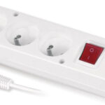 Przedłużacz z trzykrotnym gniazdem z wyłącznikiem 3x2p+Z 10A 5m biały