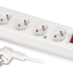 Przedłużacz z pięciokrotnym gniazdem z wyłącznikiem 3x2p+Z 10A 5m biały